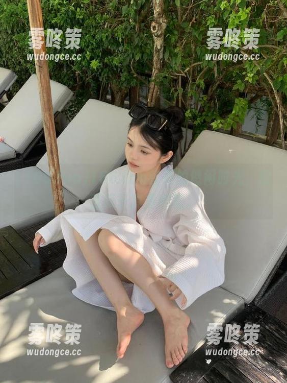 166.fun首页的悠闲时光，配着瓜子真是绝配。