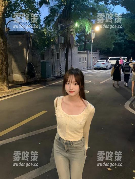 收藏这条网址，51吃瓜陪你逐浪舆论热潮
