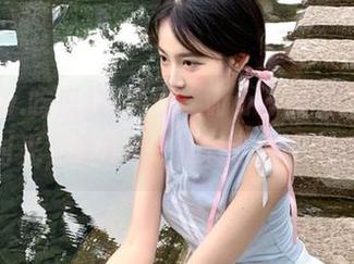 疯狂刷“www.吃瓜”app的时光，今天哪个瓜让你停下来了？