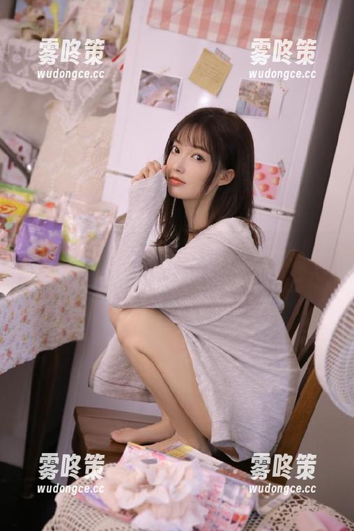 每次想刷刷吃瓜网网址，都是被好奇心牵着走的无奈脸