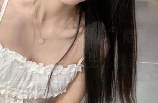 在“扒哥黑料”待着，带你体验永久的“头条”人生，戏多到不行！