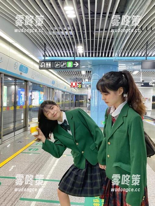 疯狂登录黑料不打烊，2025地址你可别天真以为安全！