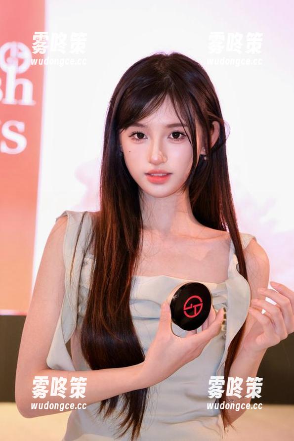 尝试“黑料传送门”app，不小心成了捕风捉影的高手了