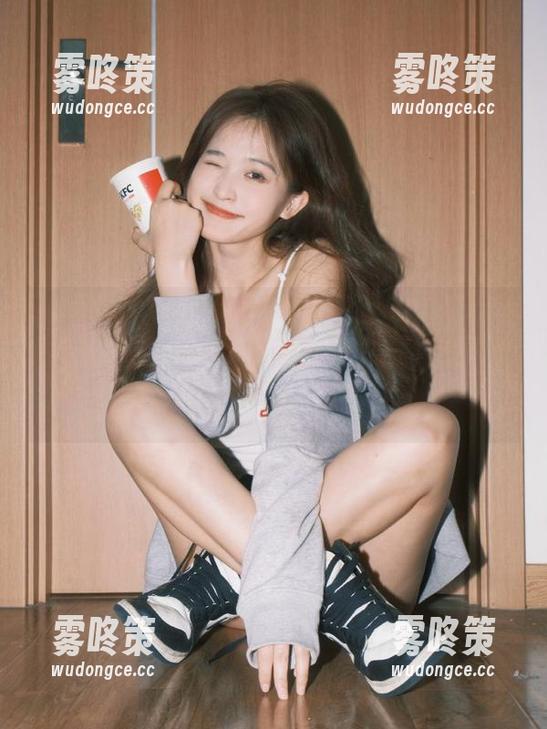 老司机在“黑料吃瓜不打烊app”的表演，已经达到了无法直视的高度，太有梗了！