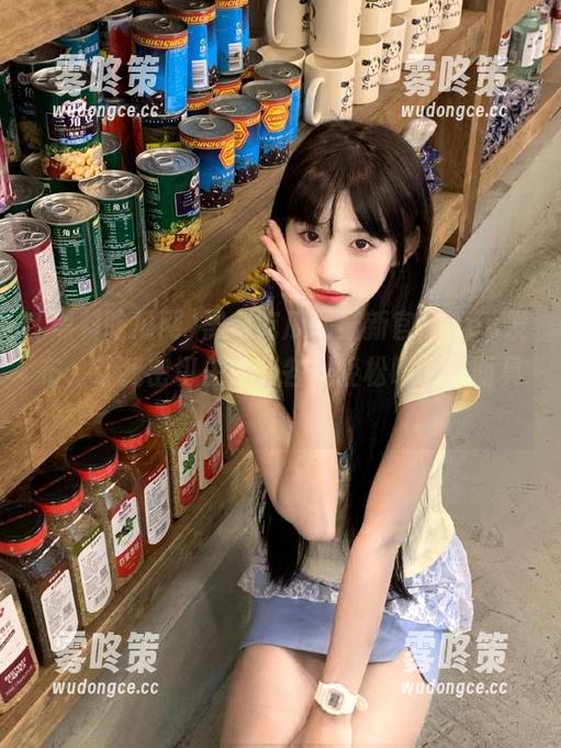 黑料吃瓜网最新官网app发布，让我密切关注着各类轻松喝茶小面具！