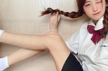 在线！黑料吃瓜网站网址有啥新鲜八卦，等我喝口水再继续！
