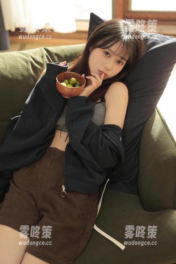 用黑料社苹果版，夜深了，瓜却不打烊温暖着心！