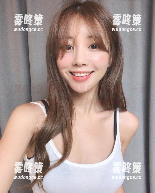 网络上的黑料社区入口，一点点点击就像走进了神秘的小世界