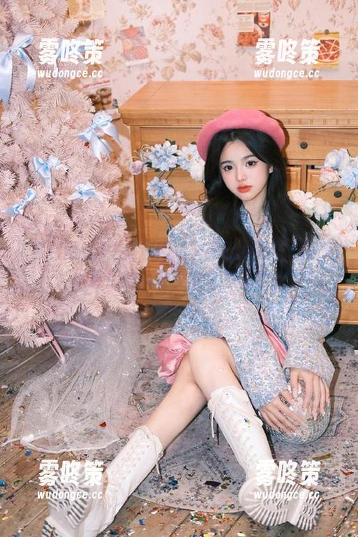 “黑料网址”里的链接不停闪烁，像最后的疯狂少女，想让我追？