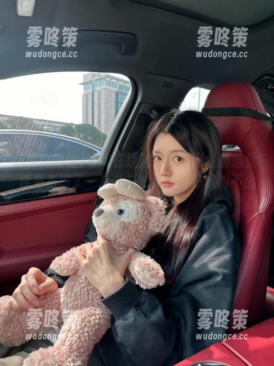 每次在线潜入黑料网址都感觉像是走进了一片八卦的海洋…好像游不出去了。