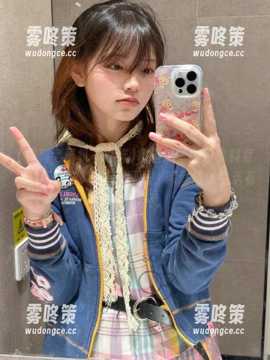 拿着瓜，刷着黑料老司机不打烊166.su网站，瞬间感觉生活有趣又混乱